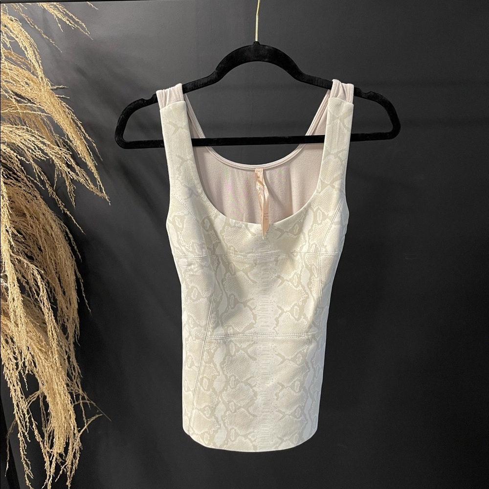 Bailey44 top